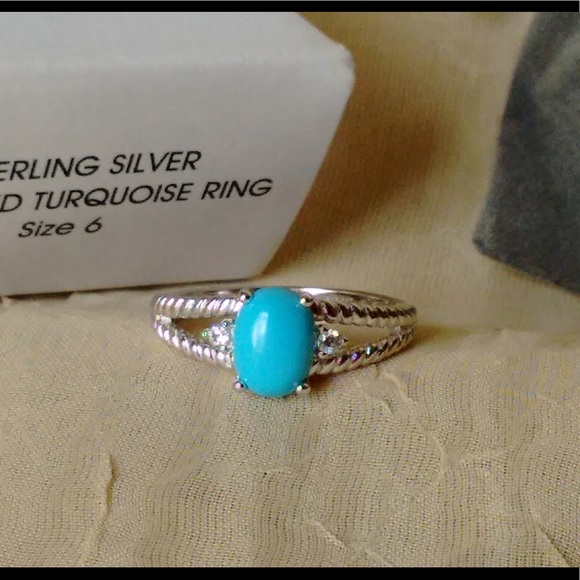 🆕Avon Sterling Silver Birthstone Ring Size 6 - Picture 4 of 5